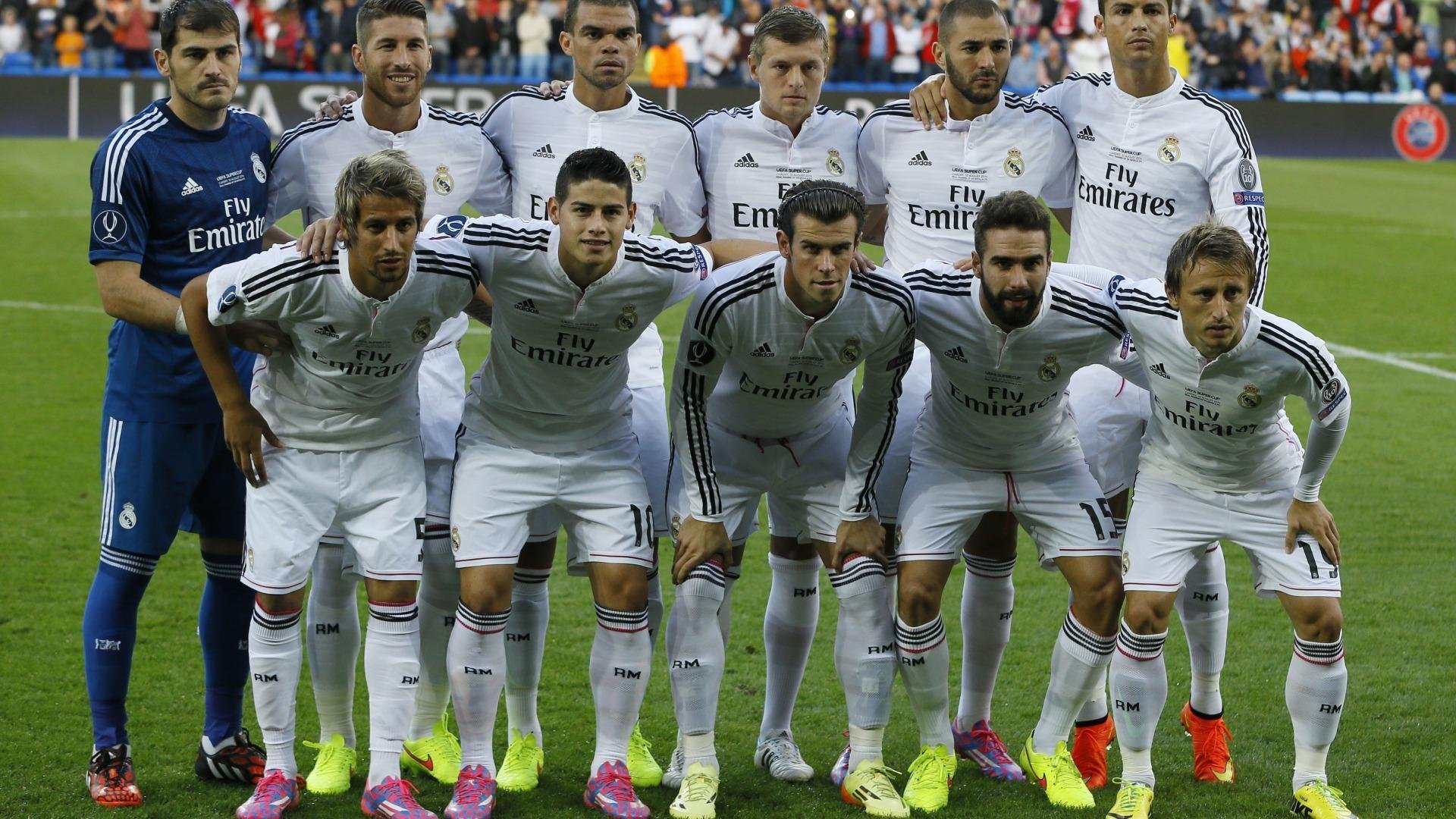 伦敦足球赛季回顾:锋线明星展现佳技,伦敦足球俱乐部分布图