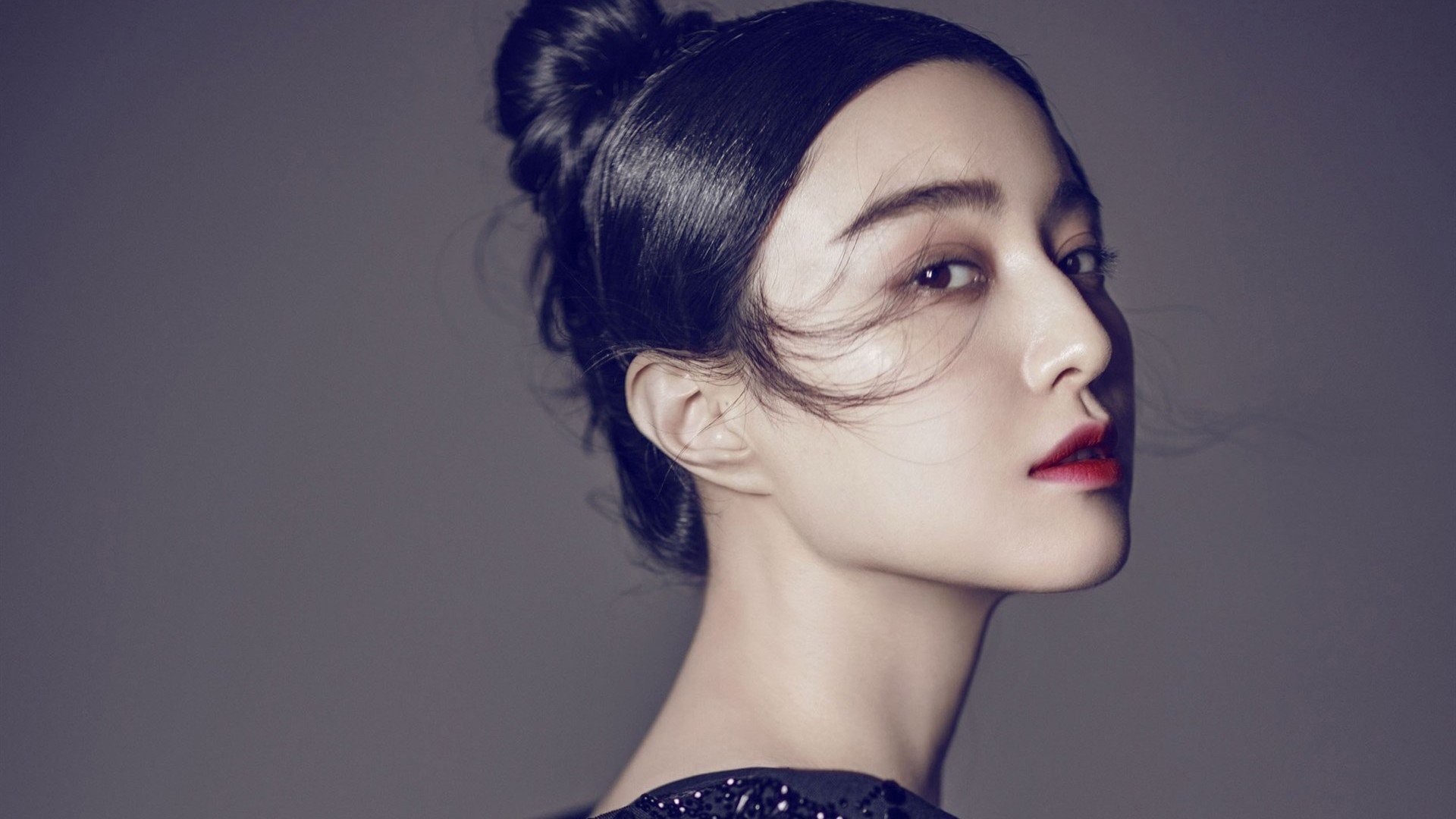 女子仰泳再演三国杀 麦基翁小胜史密斯