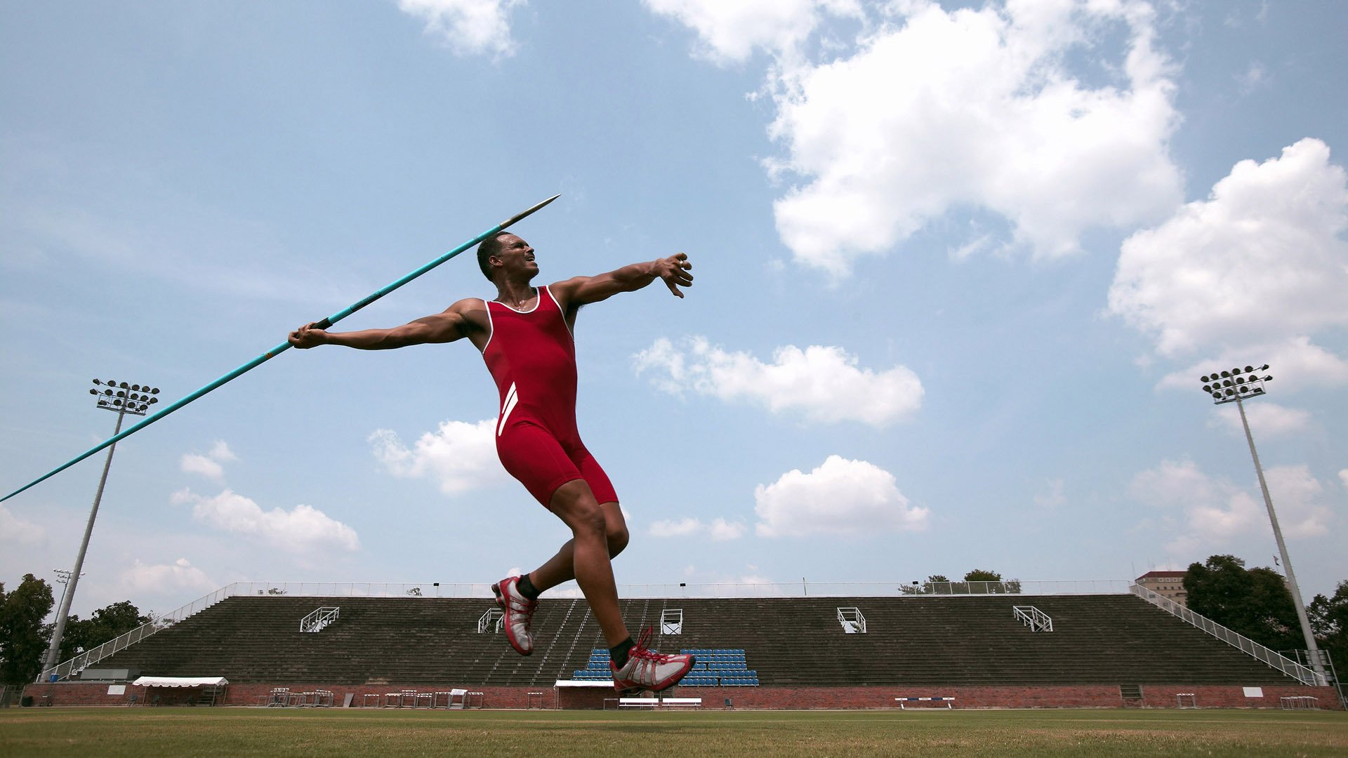 C罗夺冠后与队友热舞庆祝胜利，c罗夺冠后与队友热舞庆祝胜利是哪一集